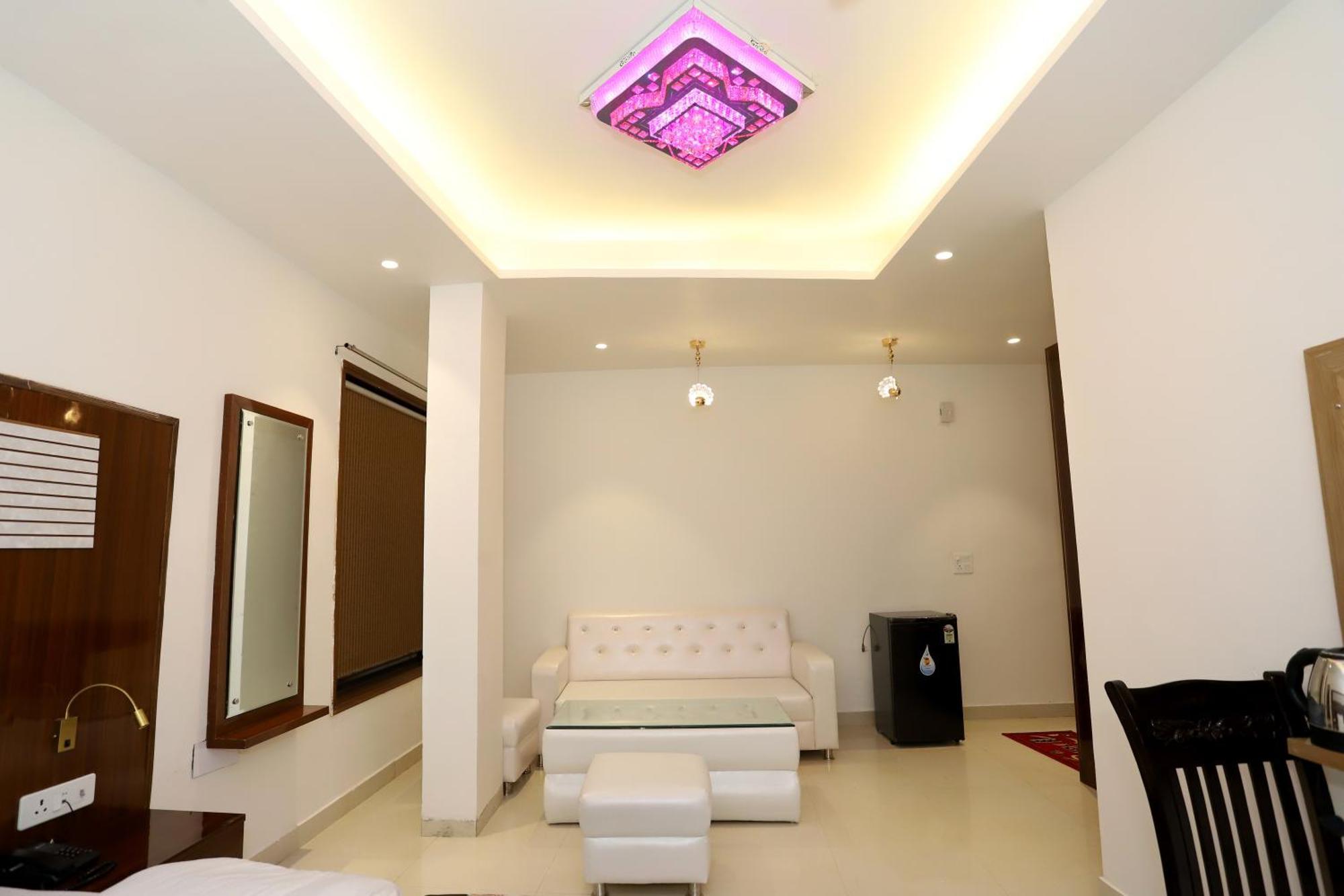 Vrindavan Guest House Нью-Делі Екстер'єр фото