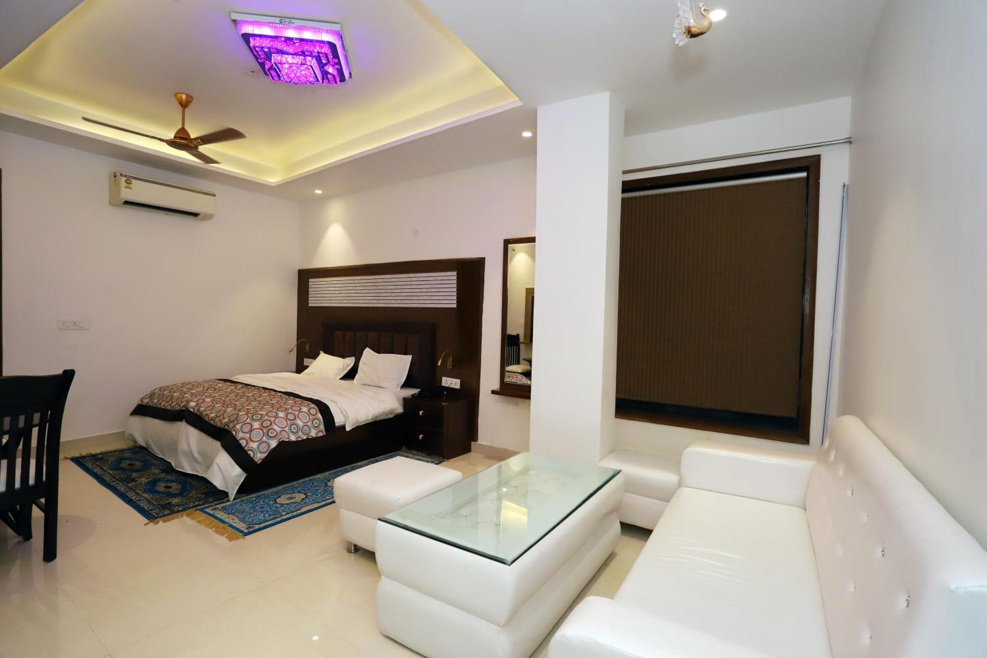 Vrindavan Guest House Нью-Делі Екстер'єр фото